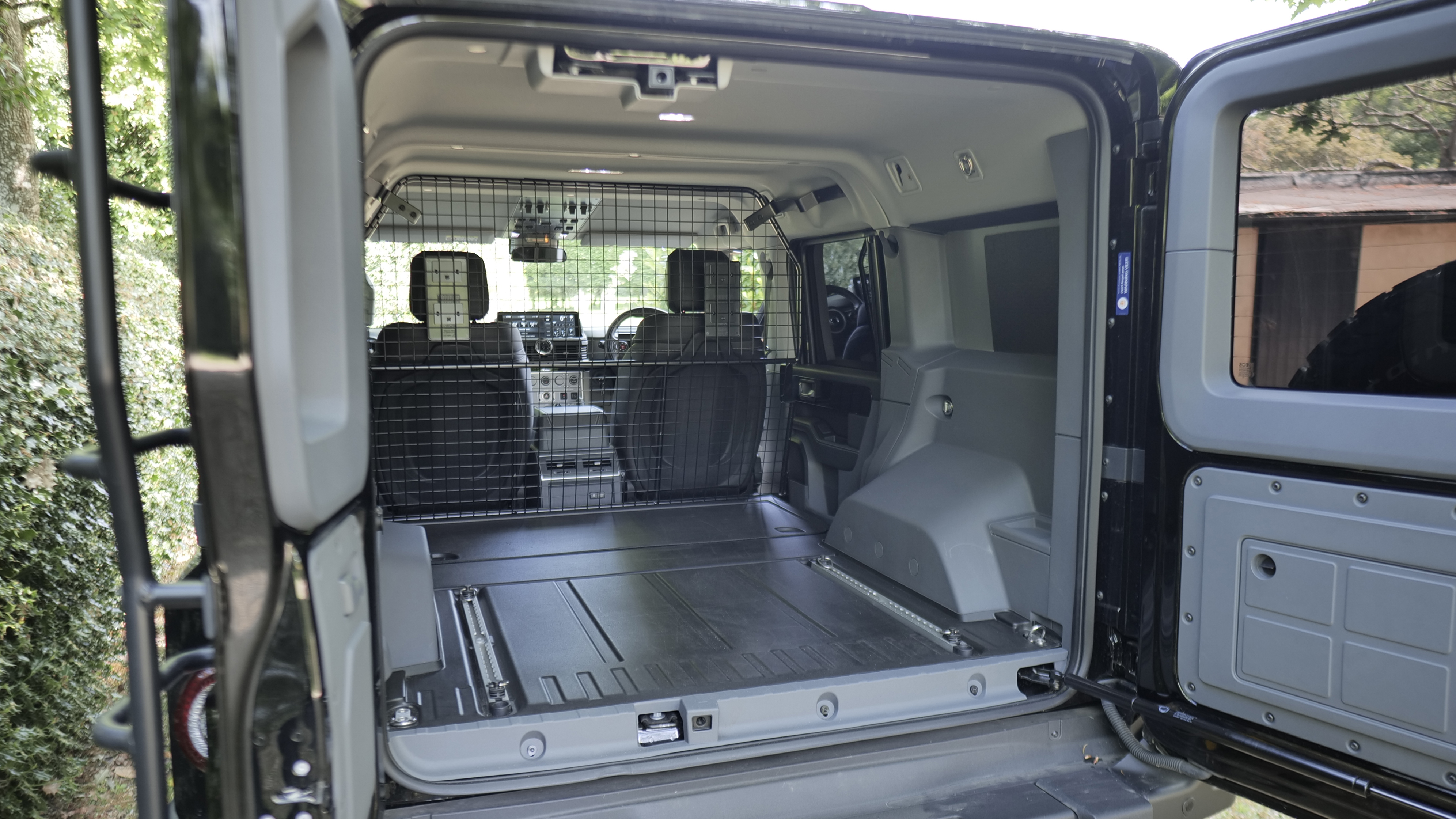 INEOS GRENADIER DIESEL 3.0 TD Commercial Auto